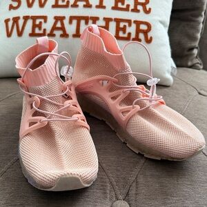 Pink Women's Sneakers! Light up shoes! Brandnew